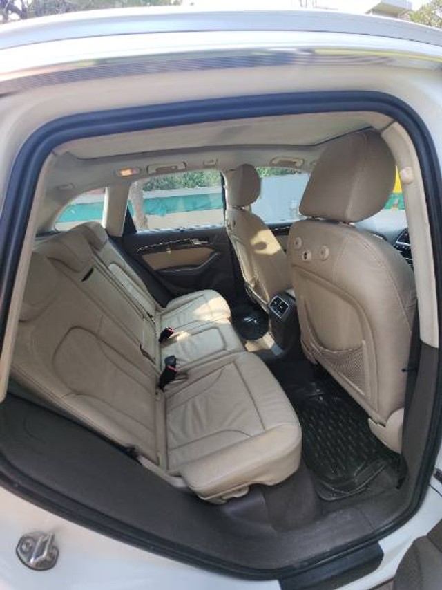 Second-hand 2015 Audi Q5 2.0 TDI Premium Plus for sale in Ahmedabad-2