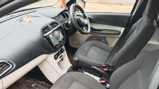 Tata Tigor XZ CNG Second-hand 2024 Tata Tigor XZ CNG for sale in Bharatpur-7