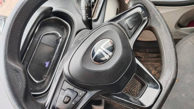 Tata Tigor XZ CNG Second-hand 2024 Tata Tigor XZ CNG for sale in Bharatpur-3