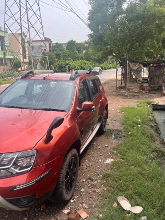 https://images10.gaadi.com/usedgaadi-sellcar/UsedCar/b6a49423-7218-4308-9f7b-35fe22a998a6/c9f04d9c-37b0-4a49-9b28-4524b70b9d58.jpg?imwidth=6402