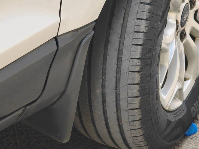 Second-hand 2013 Ford Ecosport 1.5 DV5 MT Titanium Optional for sale in Rajahmundry-2