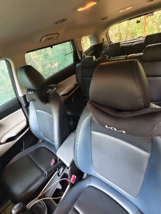 Second-hand 2024 Kia Carens Premium Opt for sale in Udupi-7