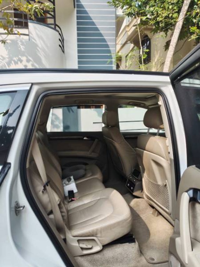 Second-hand 2010 Audi Q7 3.0 TDI quattro for sale in Thiruvananthapuram-5