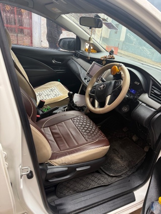 Second-hand 2022 Toyota Innova Crysta 2.7 GX 8 STR for sale in Ayodhya-8