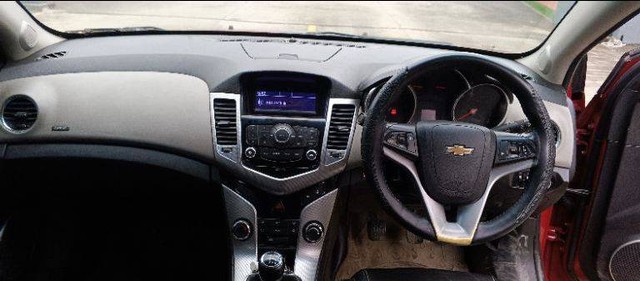 Second-hand 2012 Chevrolet Cruze LTZ for sale in Valsad-2