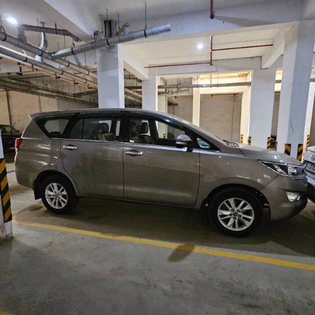 Second-hand 2017 Toyota Innova Crysta 2.4 G MT BSIV for sale in Gandhinagar-1