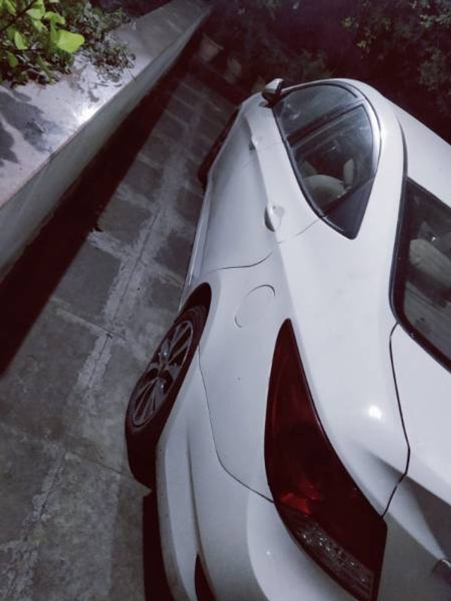 Second-hand 2013 Hyundai Verna 1.6 SX CRDi (O) for sale in Latur-7