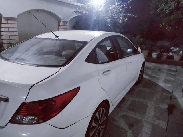 Second-hand 2013 Hyundai Verna 1.6 SX CRDi (O) for sale in Latur-5
