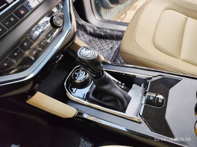 Second-hand 2021 Tata Safari XZA AT BSVI for sale in Mumbai-1