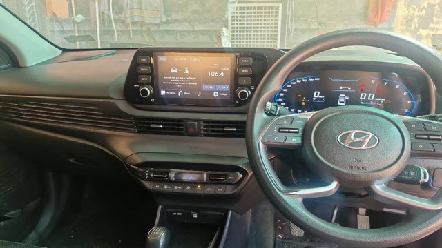 Second-hand 2023 Hyundai i20 Sportz for sale in Gurdaspur-2