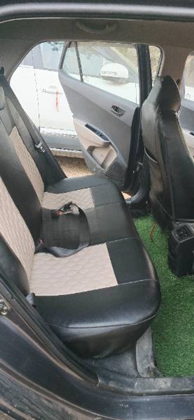 Second-hand 2019 Hyundai Grand i10 1.2 CRDi Magna for sale in Pilibhit-3