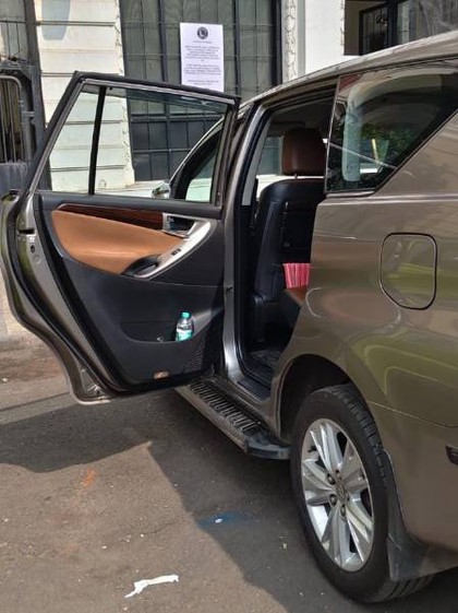 Second-hand 2016 Toyota Innova 2.5 G (Diesel) 7 Seater BS IV for sale in Mumbai