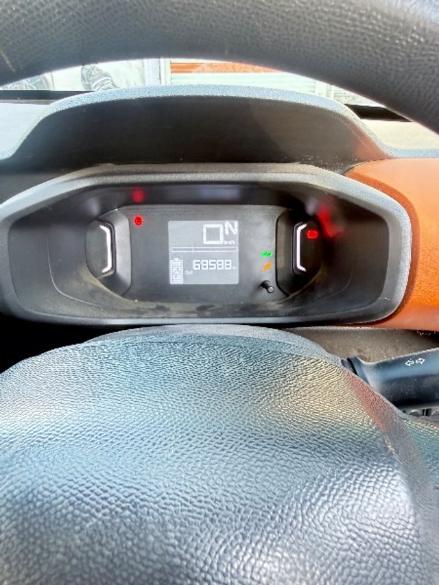 Second-hand 2023 Citroen eC3 Live for sale in Jhalawar-10