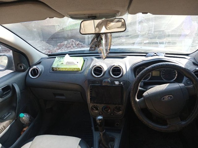 Second-hand 2012 Ford Fiesta Classic 1.6 Duratec LXI for sale in New Delhi-10