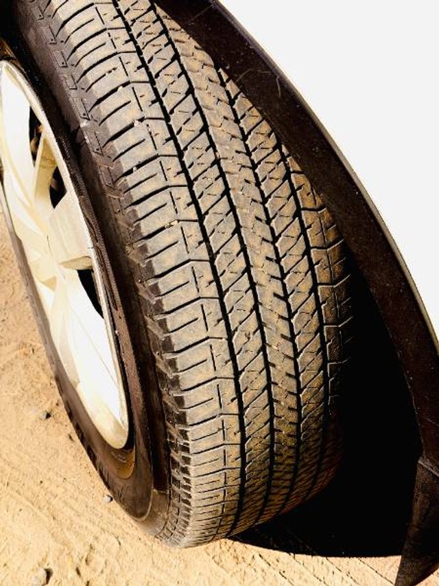 Second-hand 2017 Mahindra XUV500 W6 2WD for sale in Ujjain-6