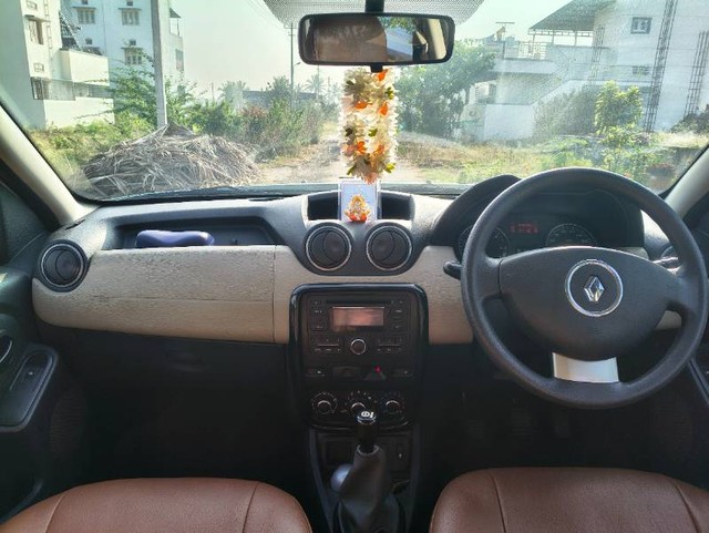 Second-hand 2014 Renault Duster Petrol RxL for sale in Mysore-4