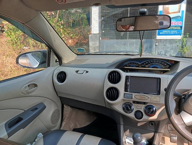 Toyota Etios Liva GD Second-hand 2015 Toyota Etios Liva GD for sale in Malappuram-3