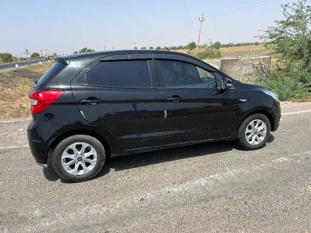 Ford Figo 1.5D Titanium MT Second-hand 2016 Ford Figo 1.5D Titanium MT for sale in Ahmedabad-5