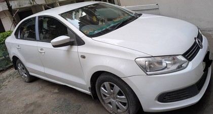Second-hand 2011 Volkswagen Vento Petrol Breeze for sale in South 24 Parganas