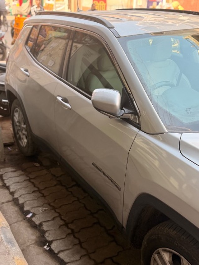 Second-hand 2017 Jeep Compass 2.0 Limited Option for sale in Allahabad-2