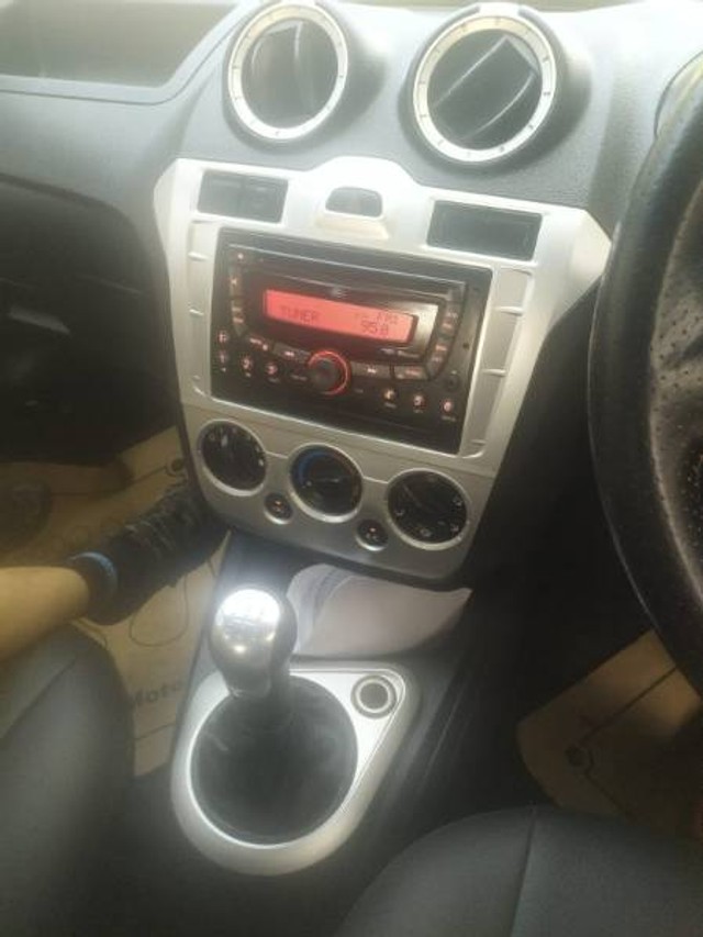 Second-hand 2013 Ford Figo Diesel ZXI for sale in Kengeri-9