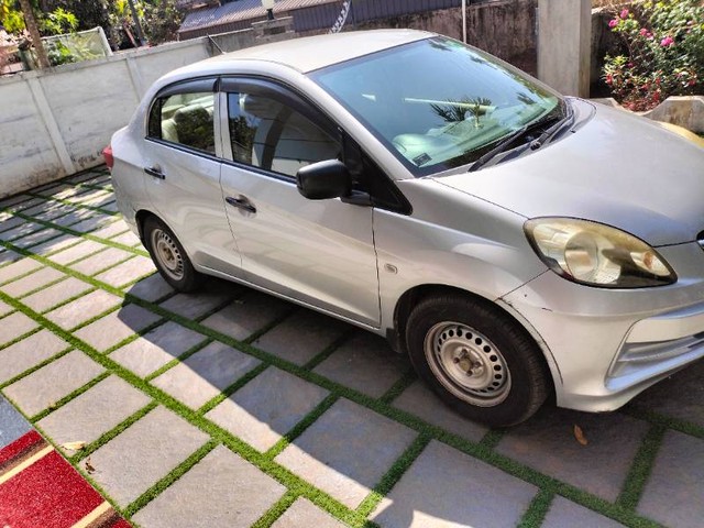 Second-hand 2016 Honda Amaze E i-Dtech for sale in Thrissur-6