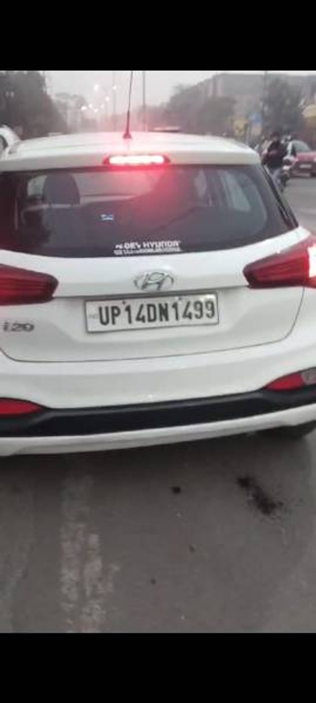 Second-hand 2018 Hyundai i20 1.2 Magna Executive for sale in Modinagar-3