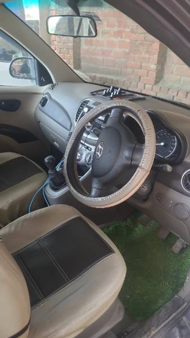 Hyundai Grand i10 Magna Second-hand 2014 Hyundai Grand i10 Magna for sale in Fatehpur-1