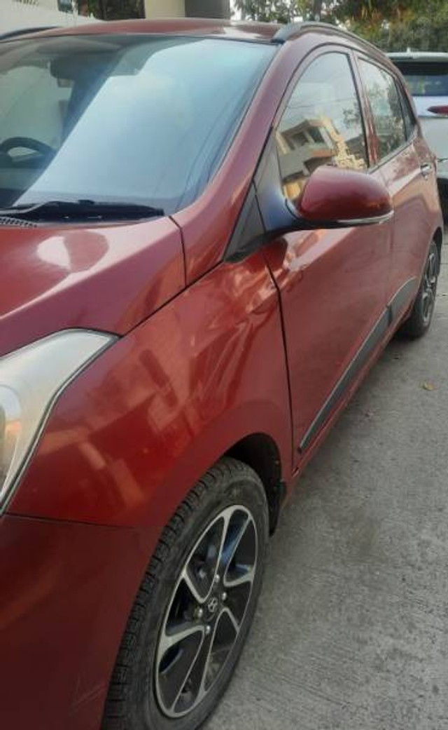 Second-hand 2017 Hyundai Grand i10 Magna AT for sale in Akola-4