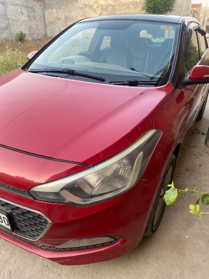 Second-hand 2014 Hyundai i20 Asta 1.4 CRDi for sale in Amritsar