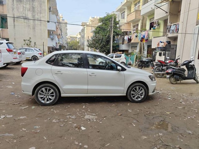 Volkswagen Ameo 1.2 MPI Highline Second-hand 2017 Volkswagen Ameo 1.2 MPI Highline for sale in Panipat-1