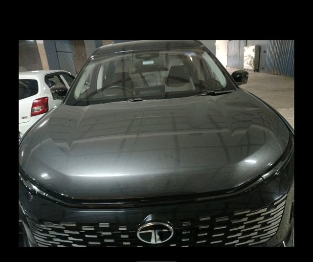 Second-hand 2024 Tata Safari Accomplished Plus Dark for sale in Raigad-2