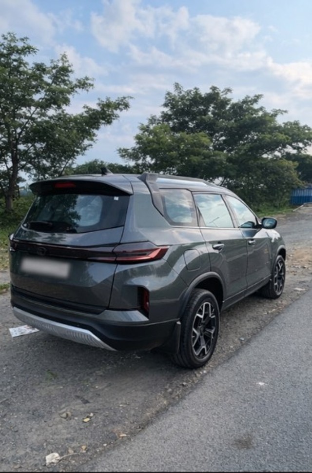 Second-hand 2024 Tata Safari Accomplished Plus Dark for sale in Raigad-10