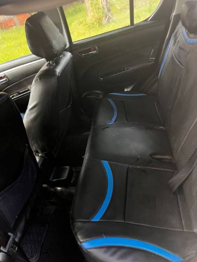 Second-hand 2013 Maruti Swift VXI for sale in Mau-2