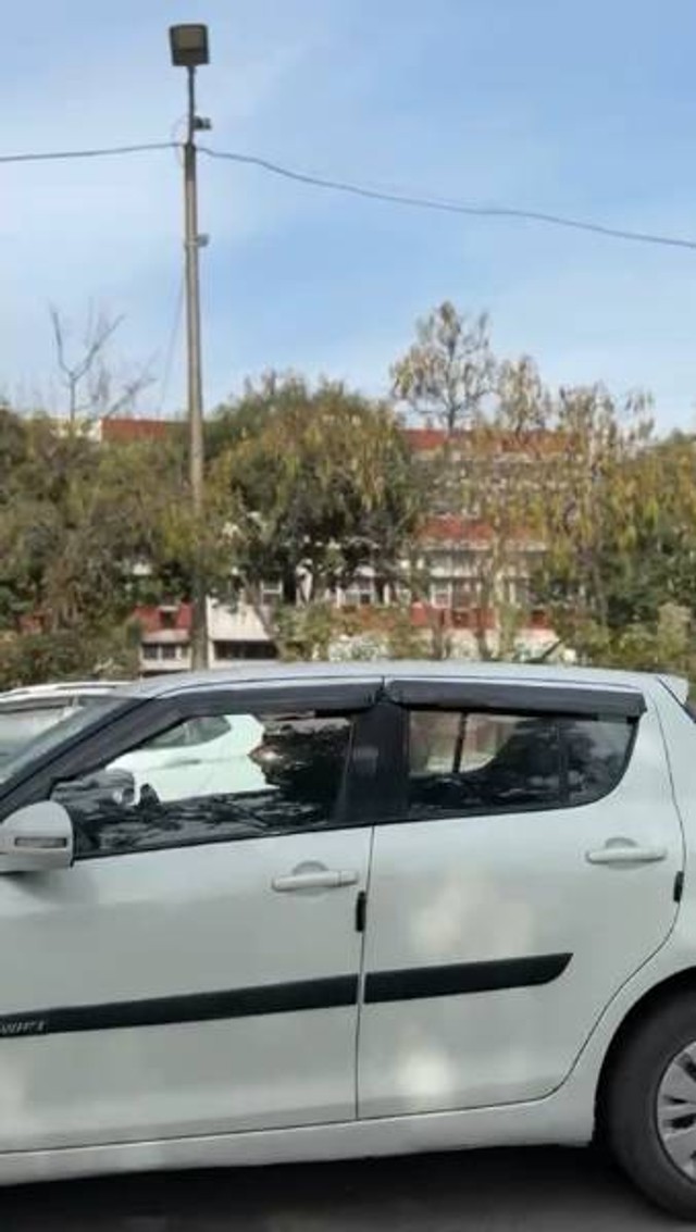 Second-hand 2016 Maruti Swift VDI BSIV for sale in Amritsar-2