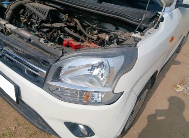 Second-hand 2024 Maruti Wagon R VXI CNG for sale in Vadodara-2