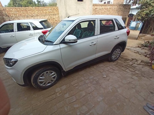 Second-hand 2022 Maruti Suzuki Vitara Brezza LXI for sale in Hanumangarh-1