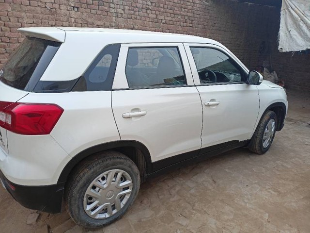 Second-hand 2022 Maruti Suzuki Vitara Brezza LXI for sale in Hanumangarh-2