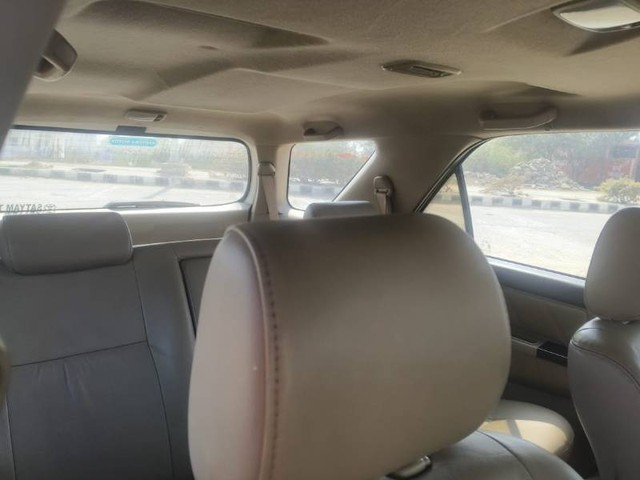 Toyota Fortuner 2.8 2WD MT BSIV Second-hand 2016 Toyota Fortuner 2.8 2WD MT BSIV for sale in Jhajjar-6