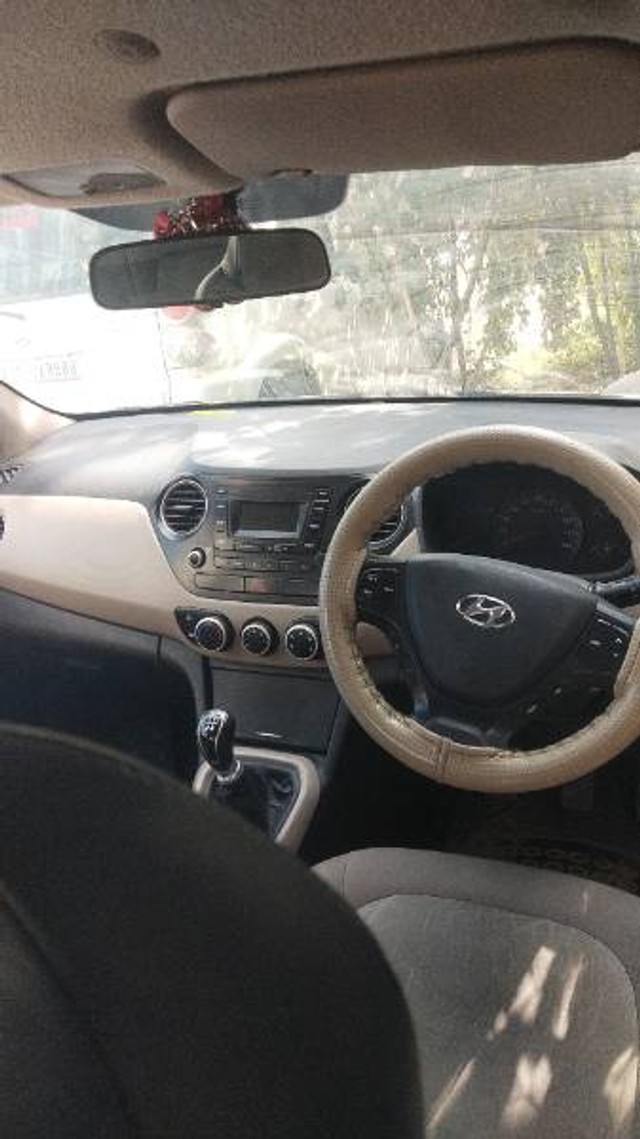 Second-hand 2017 Hyundai Xcent 1.2 CRDi S for sale in Churu-3