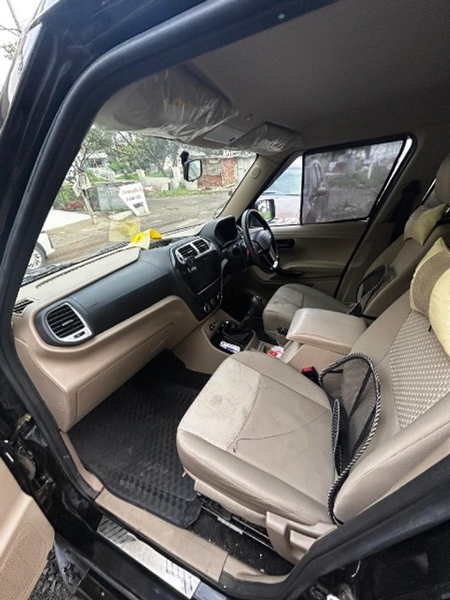 Mahindra Bolero Neo N8 Second-hand 2023 Mahindra Bolero Neo N8 for sale in Ujjain-3