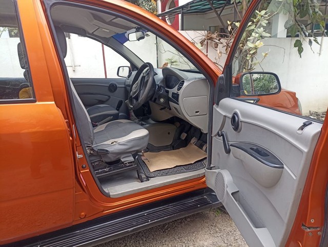 Second-hand 2017 Mahindra NuvoSport N6 for sale in Nashik-1