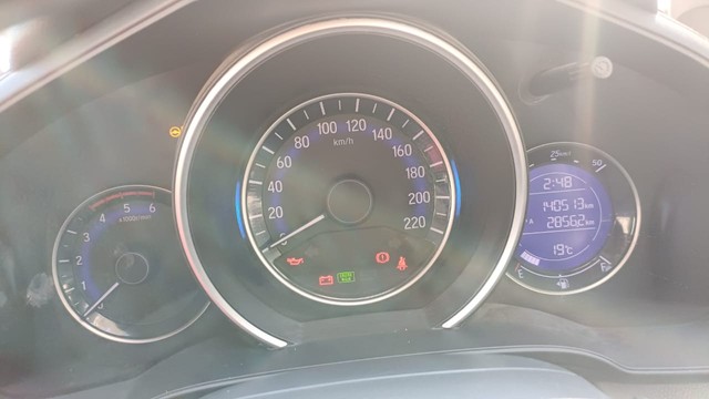 Second-hand 2018 Honda WR-V i-DTEC VX for sale in Jaunpur-3