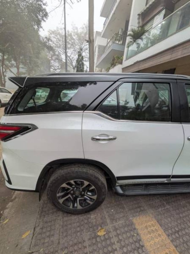 Second-hand 2022 Toyota Fortuner Legender 4x4 AT 2023 for sale in Gurgaon-2