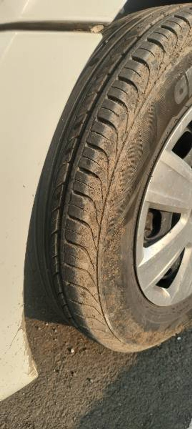 Second-hand 2012 Volkswagen Polo Diesel Trendline 1.2L for sale in Latur-5