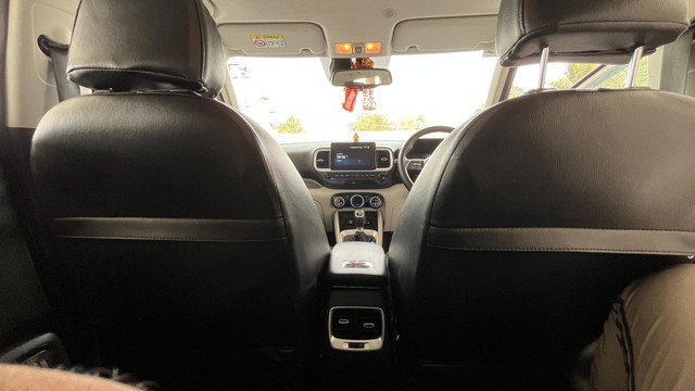 Second-hand 2024 Hyundai Venue S Opt Turbo for sale in Warangal-7