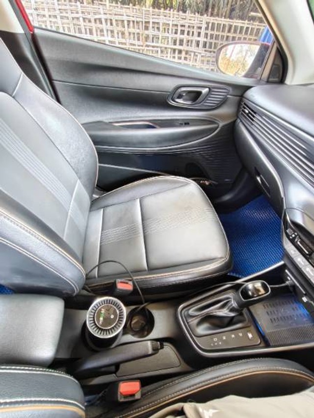 Second-hand 2020 Hyundai i20 Asta Turbo DCT for sale in Dhemaji-4