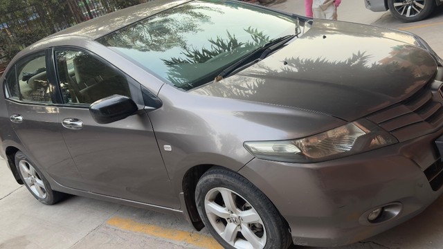 Second-hand 2011 Honda City V AT for sale in New Delhi-5