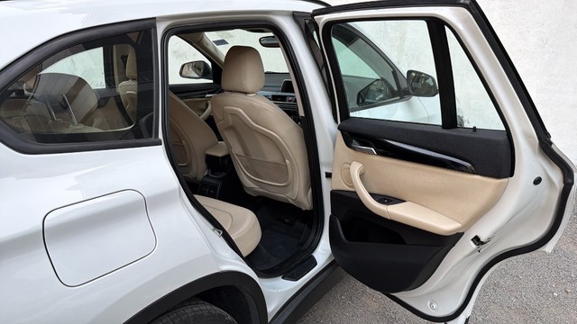 Second-hand 2016 BMW X1 xDrive 20d xLine for sale in Surat-12