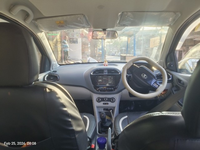 Second-hand 2025 Tata Tiago XT for sale in Satna-1